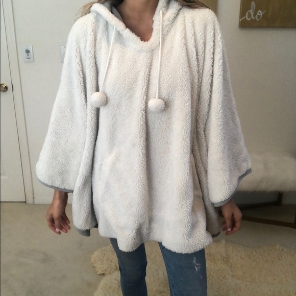 PJ Salvage Jackets & Blazers - PJ salvage puffy poncho